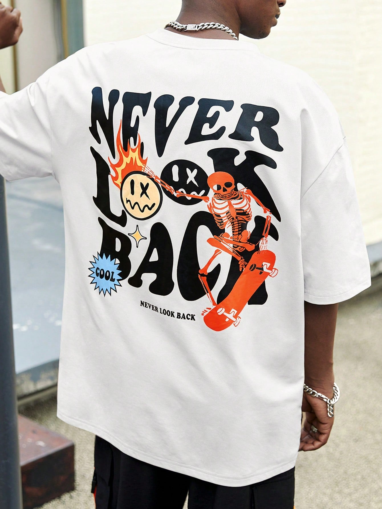 Never Look Back Graphic Tee